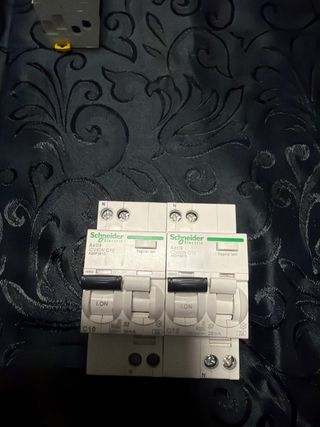 Lote Interruptor Automático Acti9 ICV40N C10 si