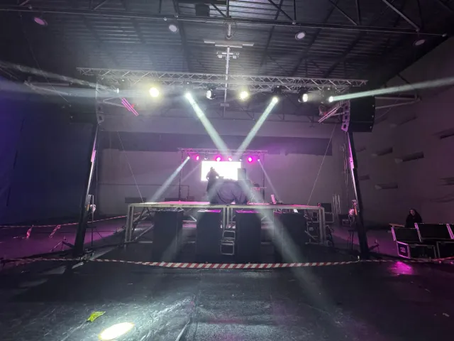 ALQUILER EQUIPO PARA FESTIVALES Y DIRECTOS