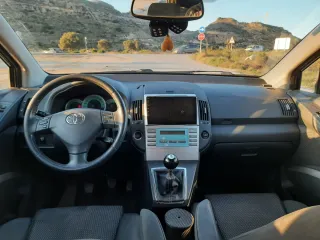 Toyota Corolla 2007 177cv 7 plazas