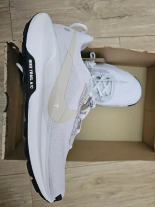 Zapatillas Nike Pegasus Trail 5 Gris/Blanco