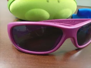 Gafas de sol infantiles rosas