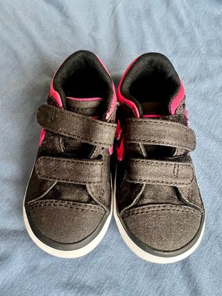 Deportivas Converse bebe talla 21 Negras y Rosas