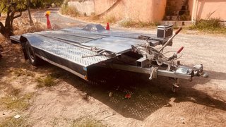 Se alquila remolque o se acen transporte
