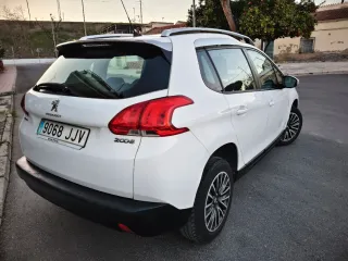 Peugeot 2008 2015
