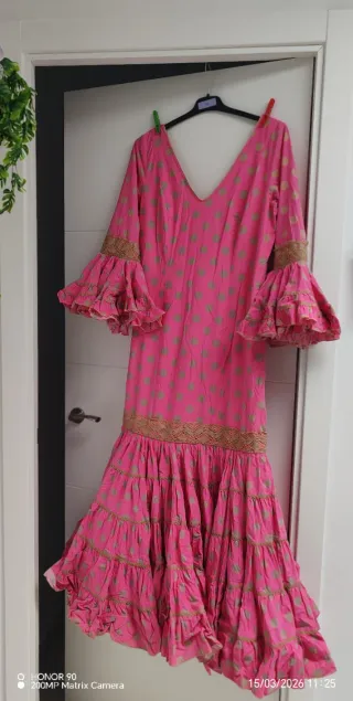 Traje de flamenca rosa canastero