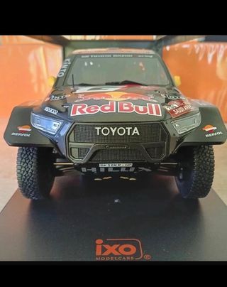 Toyota Hilux Dakar '24 #206 Moraes Ixo 1/18