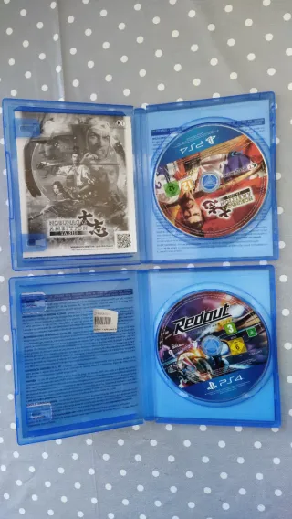 Pack de juegos de ps4... 10€ los 2
