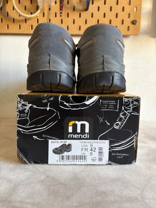 Zapatos de seguridad Mendi grises y naranjas