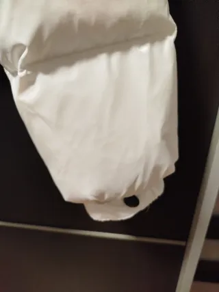 Chaqueta Superdry plumón negra y blanca.