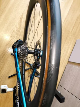 Cube Agree SLT 2025, talla 56