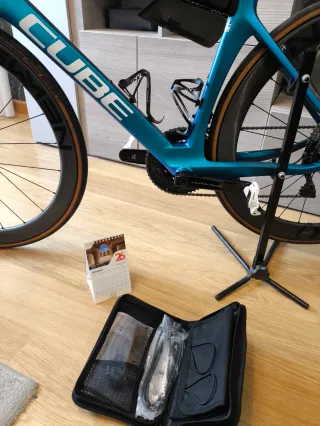 Cube Agree SLT 2025, talla 56