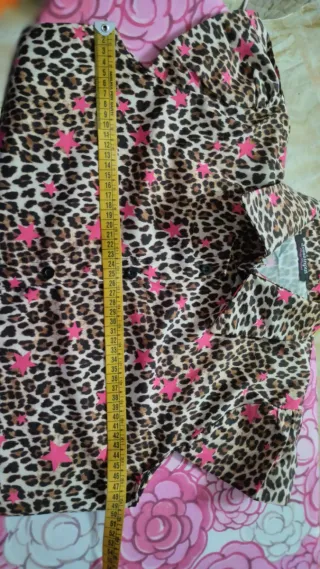 Camicia donna fantasia leopardata con stelle rosa