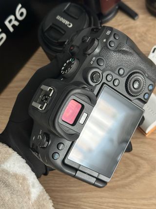 Canon EOS R6 + RF35 + RF50 + Godox V1 Pro