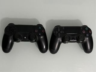 PS4 (PlayStation 4)+ Juego Destiny y 2 Mandos