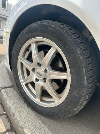 Llantas Audi 16” con neumáticos