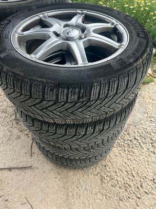 Llantas Audi 16” con neumáticos