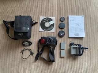 Olympus PEN E-P5 + Visor VF-4 + 14-42mm