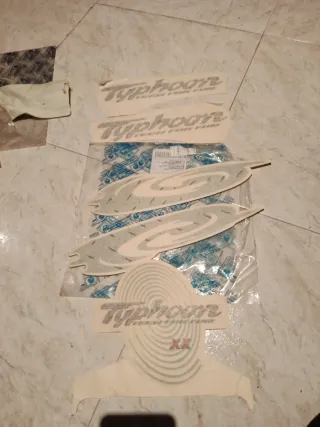Pegatinas Typhoon