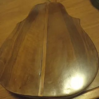 Laúd Telesforo Julve para restaurar