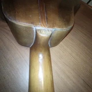 Laúd Telesforo Julve para restaurar