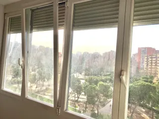 Instalación de herraje para oscilobatiente