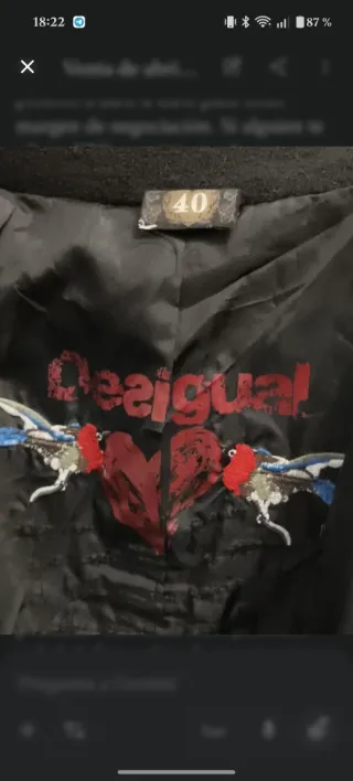 Abrigo Desigual Negro con Bordados