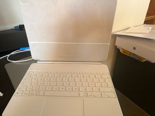 Teclado Apple Magic Keyboard iPad Air 13 M3