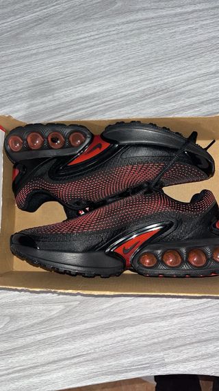 Nike Air Max DN Zapatillas Negras Rojas