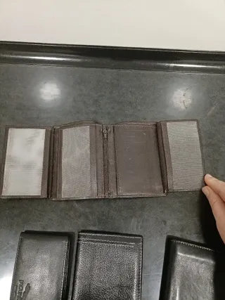 Lote de 4 Carteras de Piel