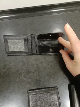 Lote de 4 Carteras de Piel