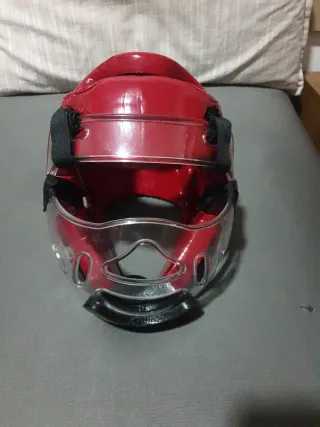 Casco Karate Rojo Talla Estándar