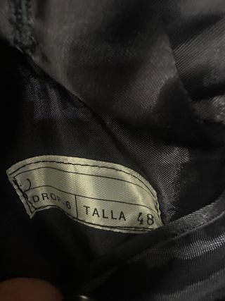 Saco tipo americana en color azul marino