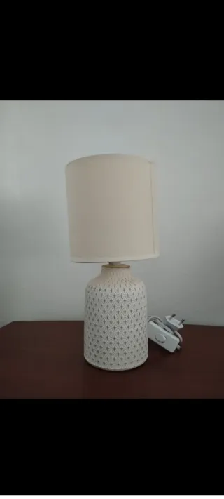 Lámpara de mesa cerámica beige y gris