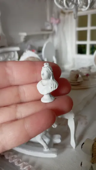 Mezzo busto decorativo in miniatura scala 1:12