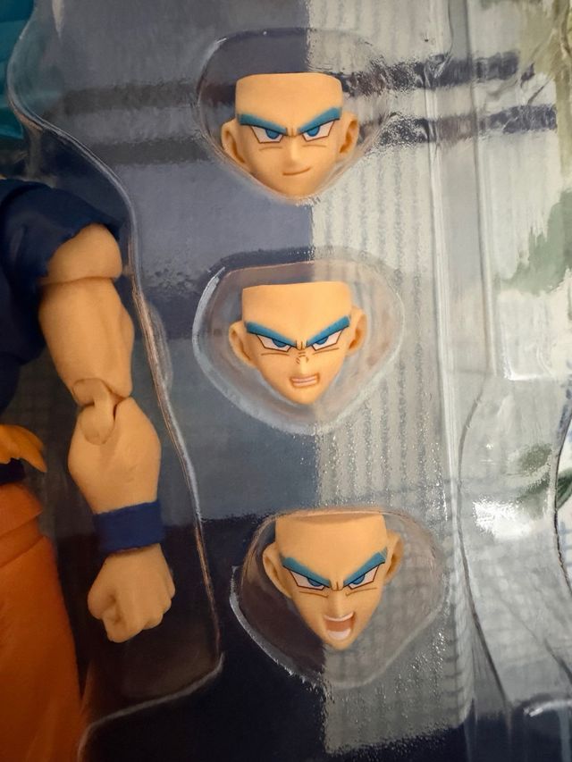 Figura Goku Tenacious Martialist Demoniacal Fit