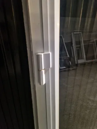 Puerta exterior 2 hojas abatible