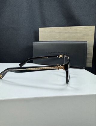 Gafas Chrome Hearts Negras y Doradas
