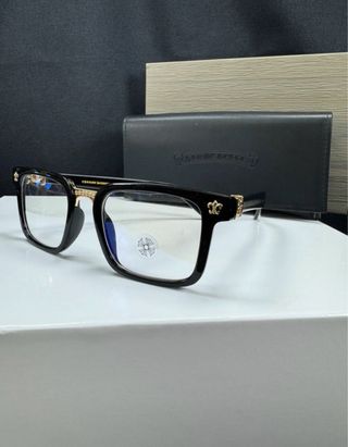 Gafas Chrome Hearts Negras y Doradas