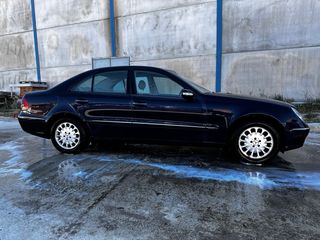 Mercedes-Benz Clase E 2003