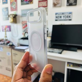 Cover MagSafe originale per iPhone Air