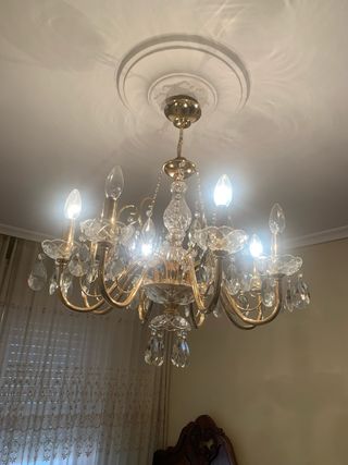 Lámpara de techo dorada con cristales no hago env