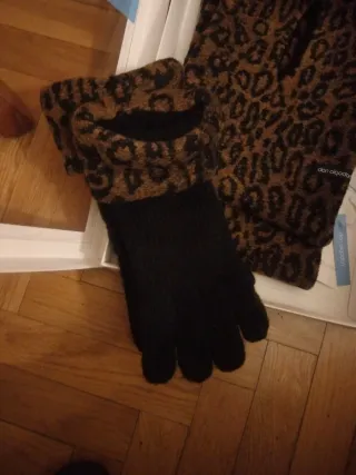 Conjunto Don Algodón Bufanda y Guantes Animal Prin