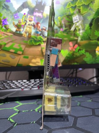 Figura Minecraft Steve con Espada Mattel