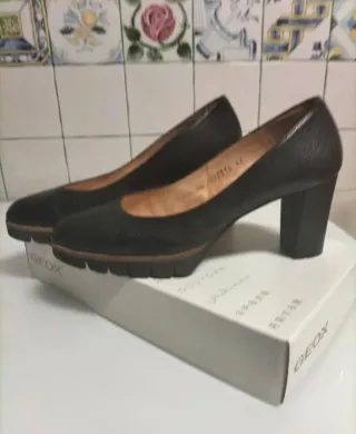 Zapatos de salón Gadea negros/marrones talla 41
