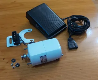 Motor 220v con Pedal Regulador de velocidad