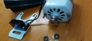 Motor 220v con Pedal Regulador de velocidad