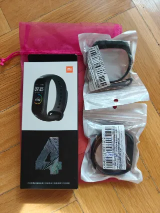 XIAOMI MI BAND 4 + Regali