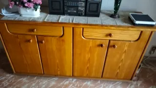 Muebles de pino con vitrina,100€ unidad,