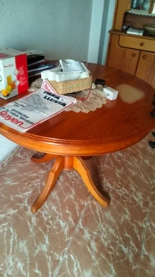 Muebles de pino con vitrina,100€ unidad,