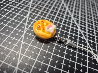 charm, llavero de gato en pizza